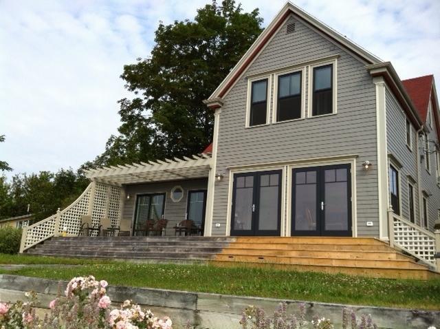 Dunlop Inn Baddeck Exterior photo